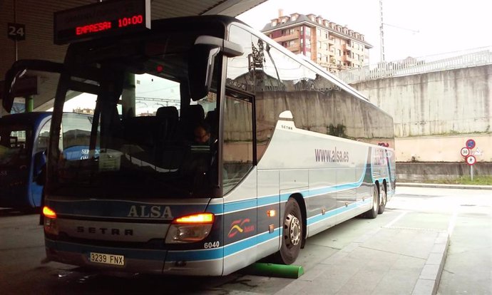 Archivo - Fotos de la estación de autobuses de Oviedo