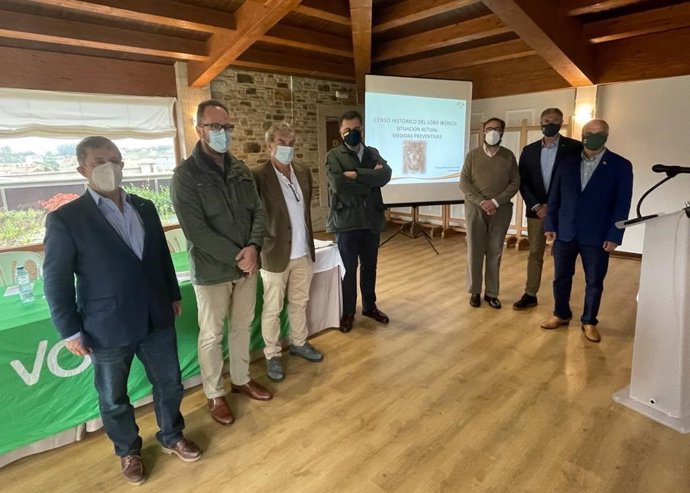 El portavoz de Vox en la Junta General, Ignacio Blanco, en Malpica (Galicia)