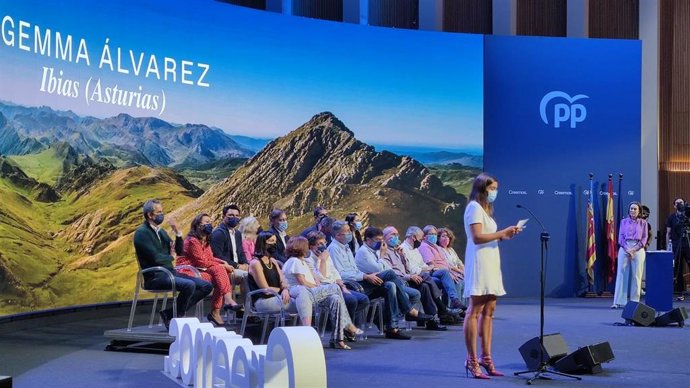 La alcaldesa de Ibias, Gemma Álvarez, en la convención del PP