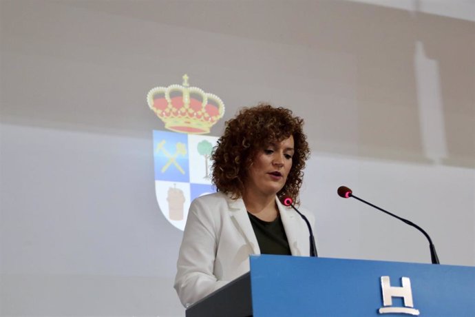 La presidenta de la Diputación Provincial, María Eugenia Limón