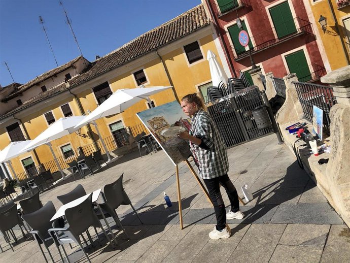 El Certamen de Pintura Rápida Ciudad de Cuenca regresa tras una década de ausencia con éxito de participación.