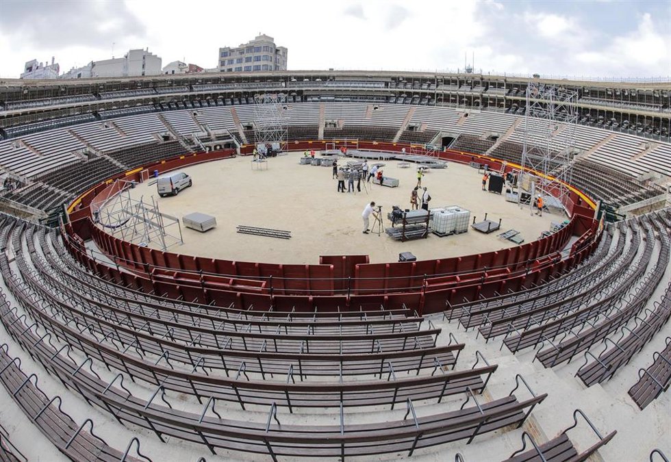 La Plaza de Toros de Valencia, preparada para acoger la clausura de la Convención Nacional del Partido Popular, a 29 de septiembre de 2021, en Valncia, Comunidad Valenciana (España).
