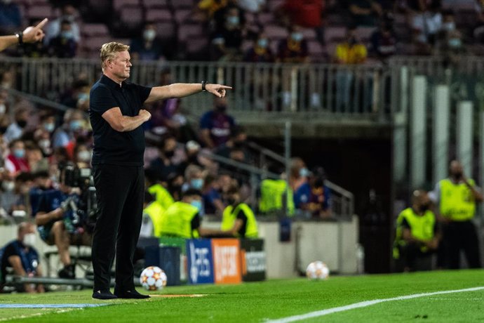Ronald Koeman, head coach of FC Barcelona, gestures during the UEFA Champions League, football match played between FC Barcelona and Bayern Munich at Camp Nou Stadium on September 14, 2021, in Barcelona, Spain.