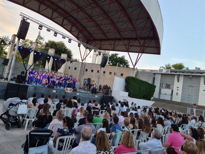 El pórtico de las Fiestas de San Lucas arranca con 'Jaén canta al carnaval' con agrupaciones de Cádiz y locales
