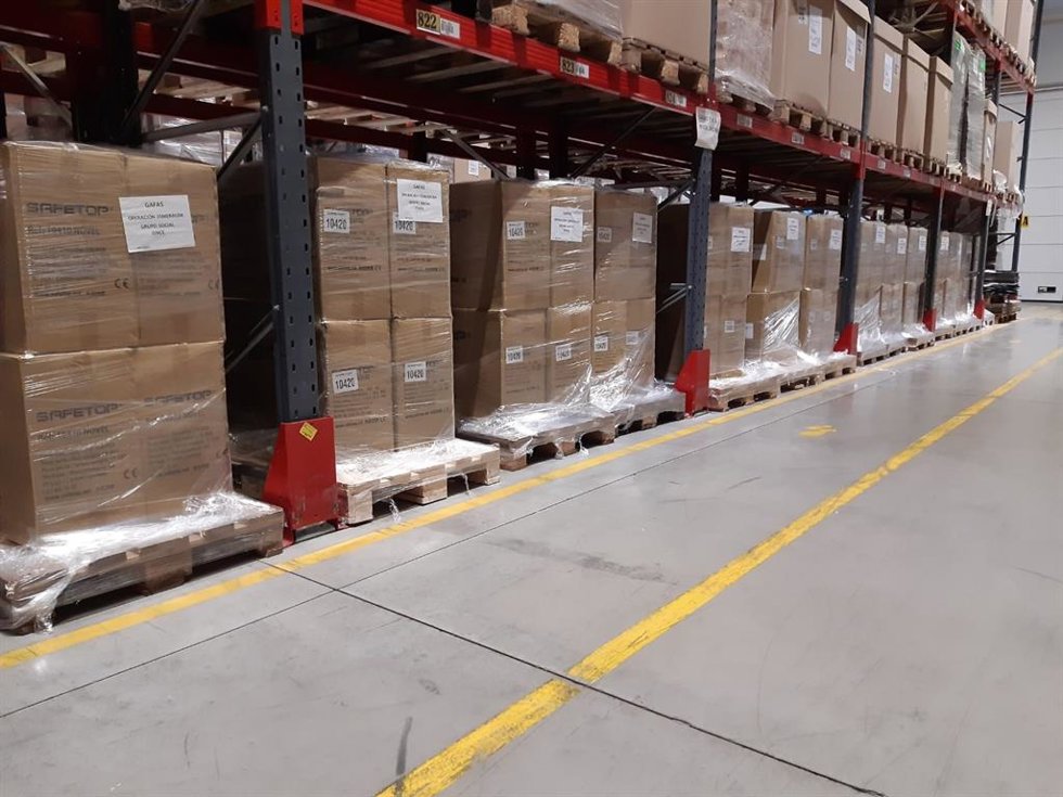Cajas con gafas para la isla de La Palma