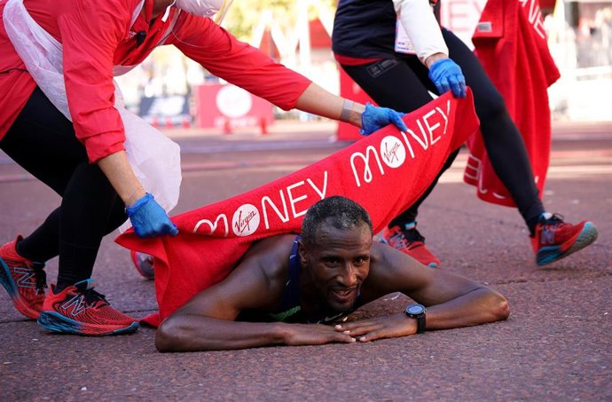 El etíope Sisay Lemma gana el maratón de Londres