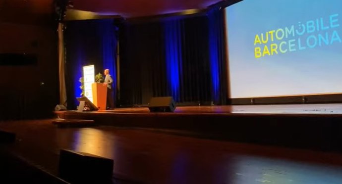 El presidente del Automobile de Barcelona, Enrique Lacalle, este lunes