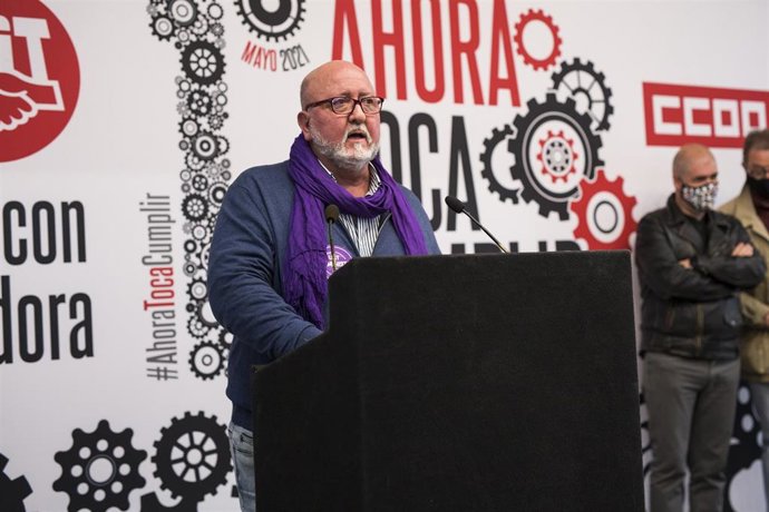 Archivo - El secretario general de UGT Madrid, Luis Miguel López Reíllo.