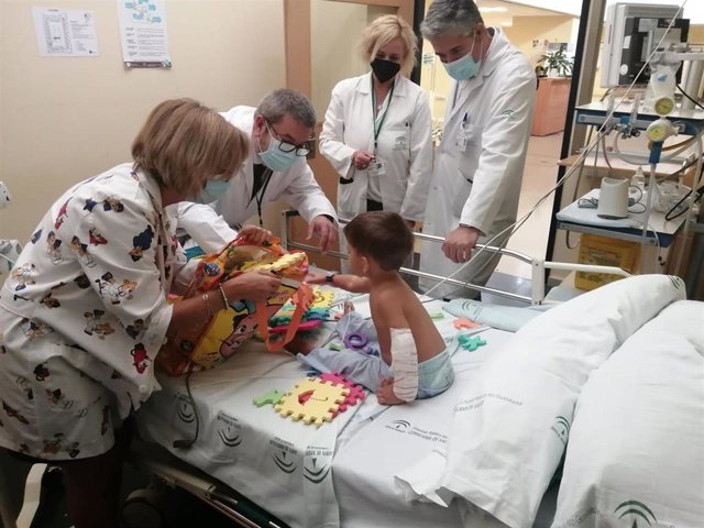 El aula escolar se encarga de los menores hospitalizados