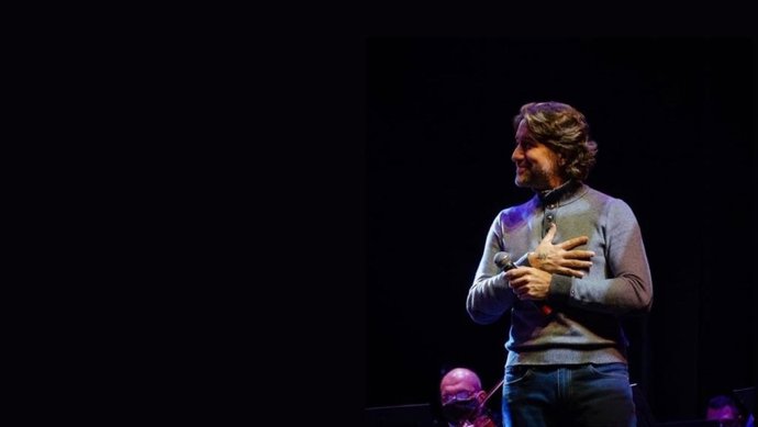 El poeta y cantautor Carlos Alberto Palacio