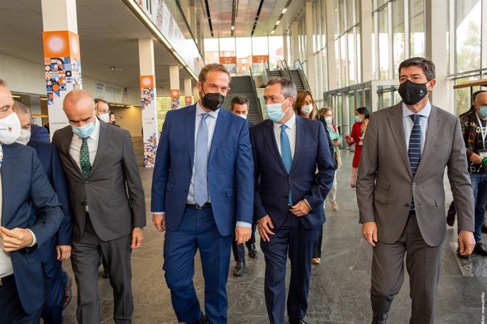 Imagen de la apertura del I Encuentro de Destinos Turísticos Españoles en Sevilla