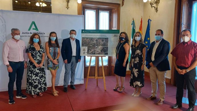 Carmen Crespo tras la firma del convenio con el Ayuntamiento de Abla