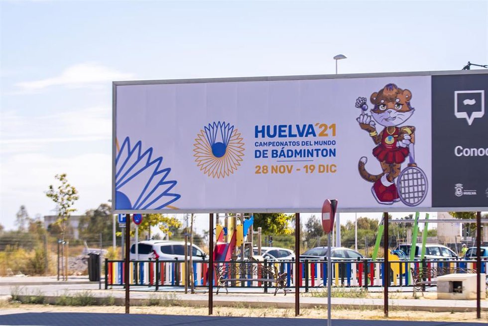 Cartelería distribuida por la ciudad sobre los Mundiales de Bádminton.