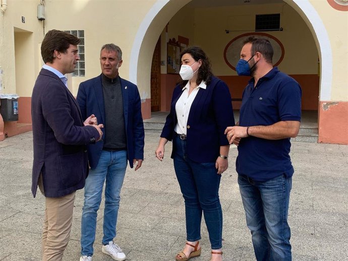 Celma (PP): "No podemos permitir que el Gobierno de Aragón siga de brazos cruzados ante la superpoblación de conejos".