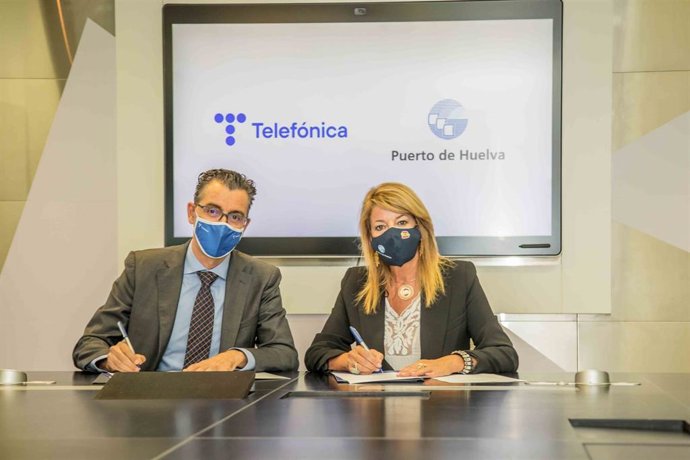 Acuerdo entre Telefónica y el Puerto de Huelva.