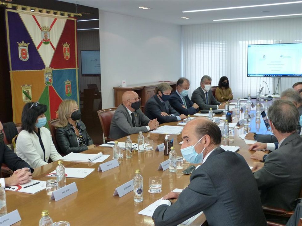 Reunión con representantes de la delegación India