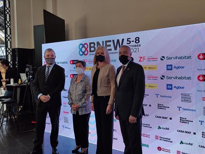 Jaume Collboni, Teresa Cunillera, Matilde Villarroya y Pere Navarro, en la inauguración del BNEW 2021 en la Estación de Francia
