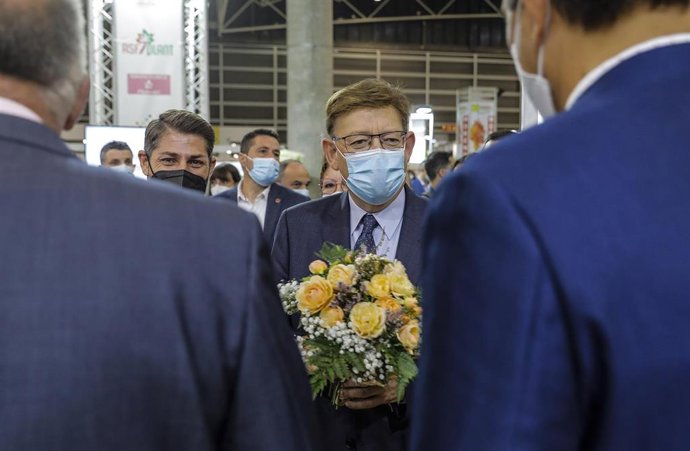 El presidente de la Generalitat Valenciana, Ximo Puig, inaugura los certámenes Iberflora y Ecofira, en el regreso de la celebración de ferias profesionales al recinto ferial valenciano en este 2021 y en un formato 100% presencial