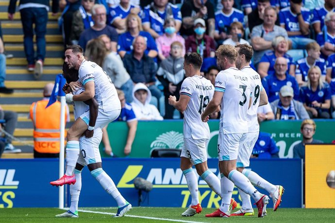 Burnley winger Maxwel Cornet scores and celebrates 2-1 during the English championship Premier League football match between Leicester City and Burnley on September 25 2021 at the King Power Stadium in Leicester, England - Photo Manjit Narotra / ProSpor