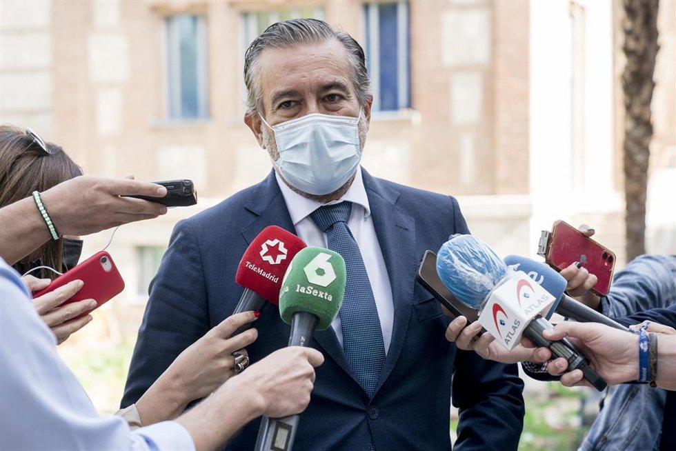 El consejero de Presidencia, Justicia e Interior de la Comunidad de Madrid, Enrique López, comparece durante la presentación de la Memoria del año 2020 de la Agencia para la Reeducación y Reinserción del Menor Infractor (ARRMI)
