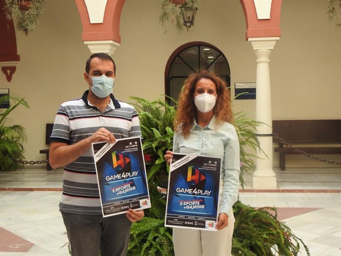 La delegada de Juventud del Ayuntamiento de Alcalá de Guadaíra, Rosa Carro (Cs), ha presentado este martes el evento.