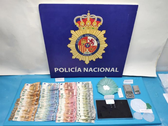 Droga intervenida en El Puerto.