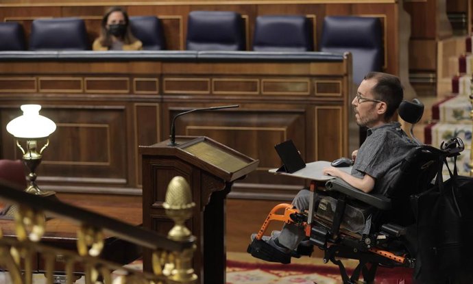 El portavoz de Unidas Podemos en el Congreso, Pablo Echenique, en una sesión plenaria en el Congreso 