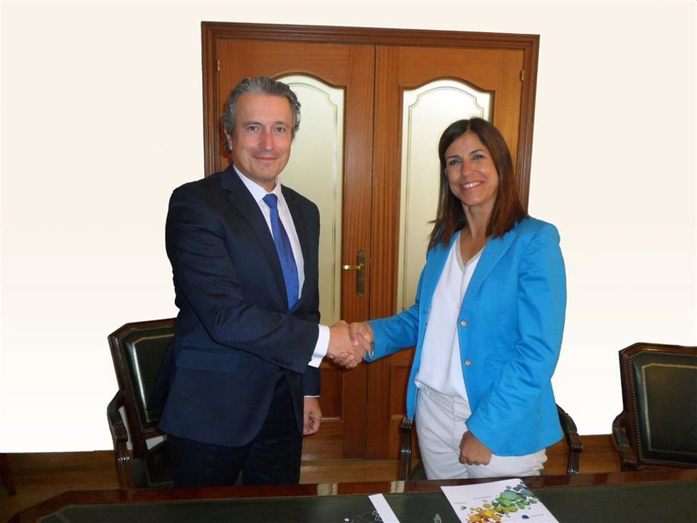 Firma del acuerdo.
