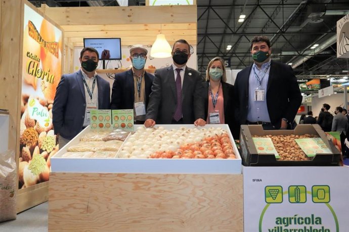 El consejero de Agricultura, Agua y Desarrollo Rural, Francisco Martínez Arroyo.