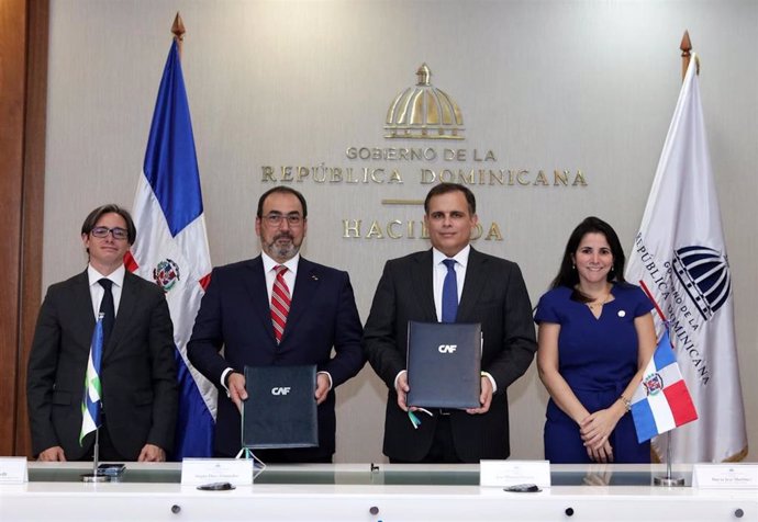 Archivo - Firma del convenio por el que República Dominicana pasa a ser miembro pleno de CAF
