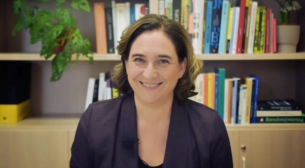La alcaldesa de Barcelona, Ada Colau, en un vídeo publicado en redes sociales.