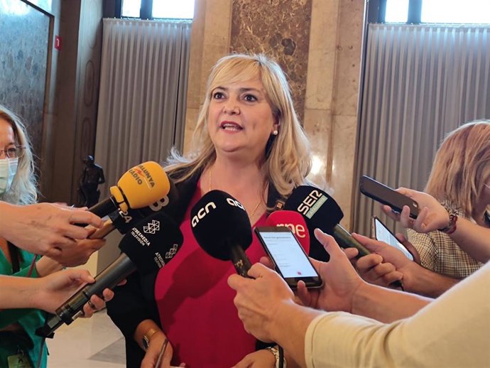 La consellera de Derechos Sociales de la Generalitat, Violant Cervera