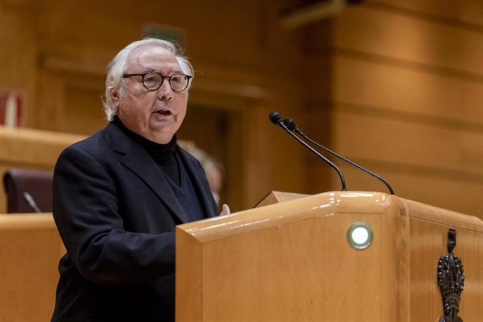 El ministro de Universidades, Manuel Castells, en una sesión de control al Gobierno en el Senado este martes 5 de octubre de 2021, en Madrid