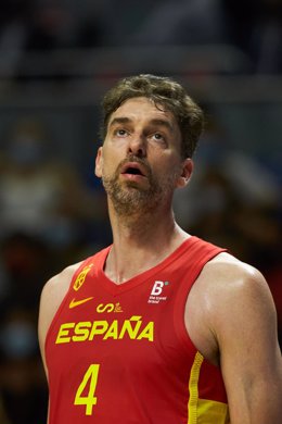 Archivo - Pau Gasol en un partido con la selección española ante Francia, preparatorio para los JJOO de Tokyo 2020