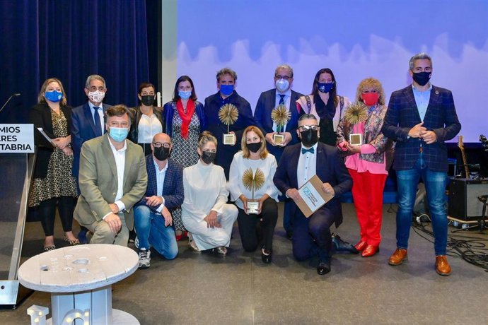 El presidente Revilla en la entrega de premios