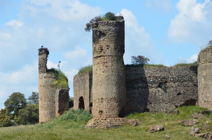 Castillo de las torres de Monesterio.