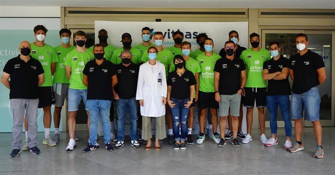 Archivo - Vithas Madrid Aravaca proveedor médico oficial del equipo de Baloncesto Urbas Fuenlabrada