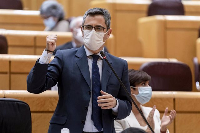 El ministro de la Presidencia, Relaciones con las Cortes y Memoria Democrática, Félix Bolaños, interviene en una sesión de control al Gobierno en el Senado, a 5 de octubre de 2021, en Madrid, (España). 