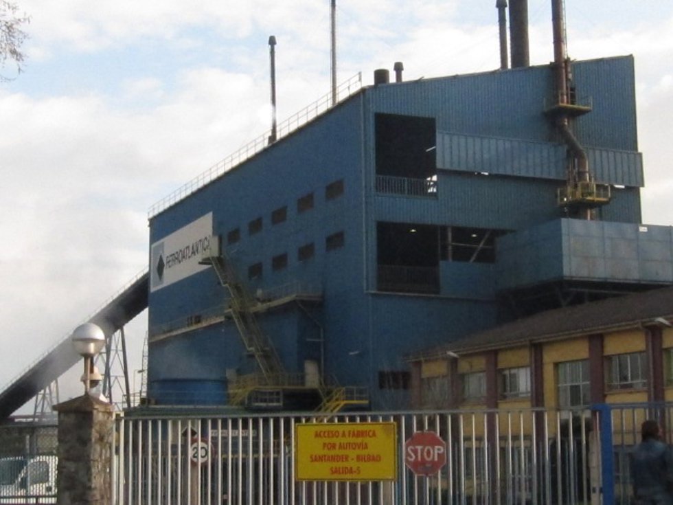 Archivo - Fábrica de Ferroatlántica de Boo