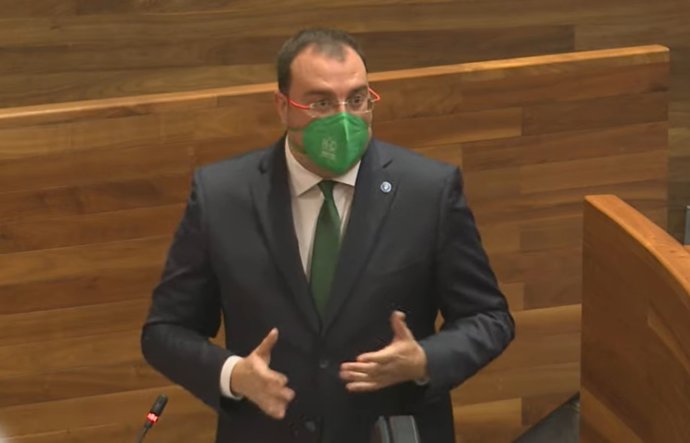 El presidente del Principado de Asturias, Adrián Barbón