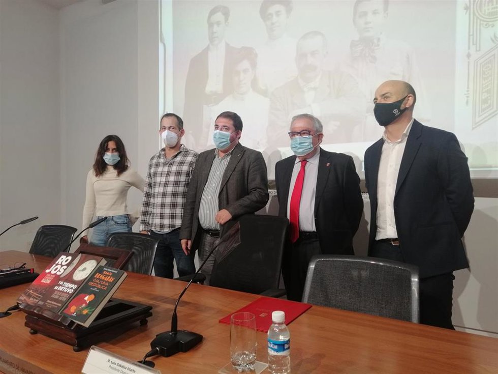 Presentación del libro 'Y el tiempo se detuvo. Natalio Cayuela: Osasuna y Justicia' en el Parlamento de Navarra