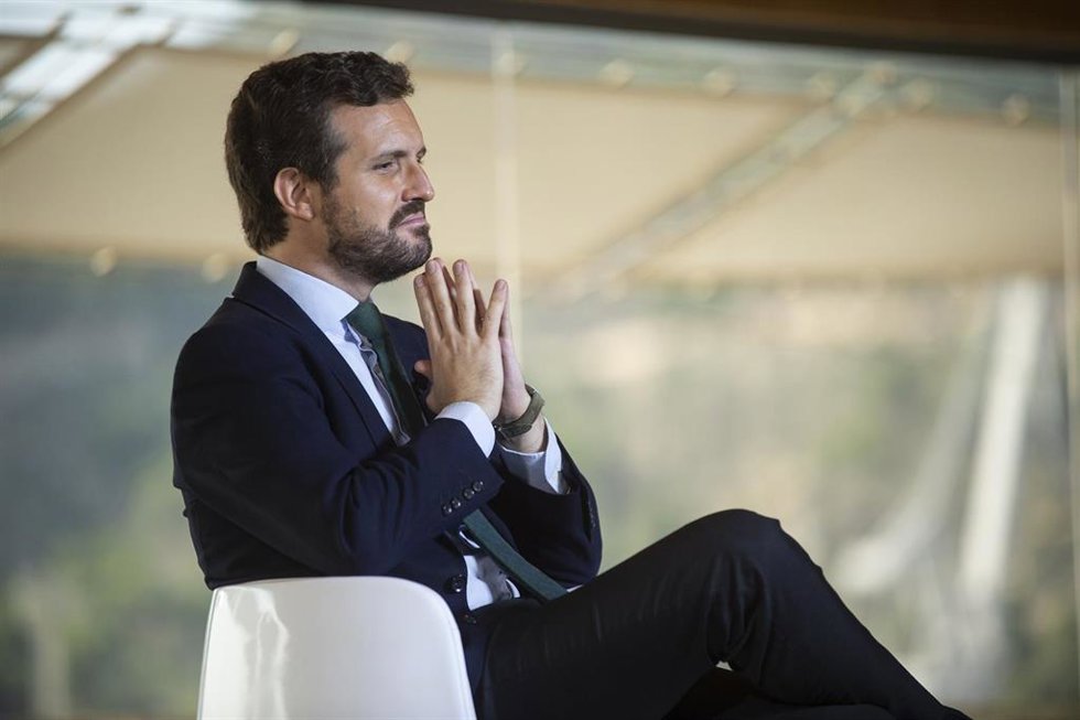 El presidente del Partido Popular, Pablo Casado, en la mesa Crecimiento contra la desigualdad, en el marco de la Convención Nacional del PP, en Cartagena, Murcia, Región de Murcia (España).