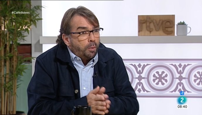 El secretario general de UGT de Catalunya, Camil Ros, en una entrevista emitida en Rdio 4 y la 2