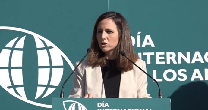 La ministra de Derechos Sociales y Agenda 2030, Ione Belarra, presenta la futura ley de protección y bienestar animal.