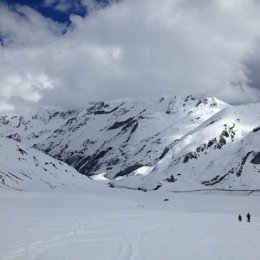 Archivo - Portalet Francia esquí con raquetas nieve