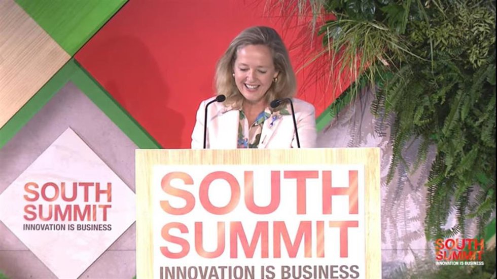 La vicepresidenta primera y ministra de Asuntos Económicos, Nadia Calviño, en su intervención en South Summit.