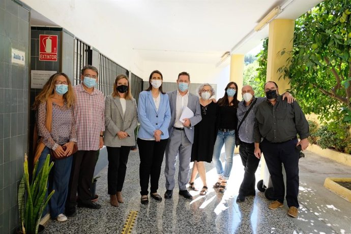 Mercedes García Paine, delegada de Educación, visita el CEPER La Palma de Málaga