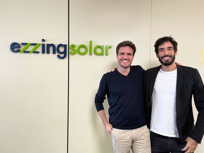 Alberto Cortés y Victor Sancho, socios fundadores de Ezzing Solar