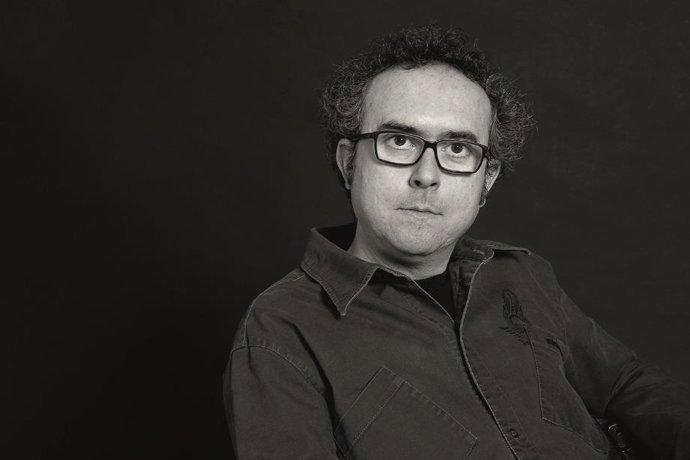 El escritor Ángel Gracia gana el Premio Santa Isabel de Aragón Reina de Portugal de poesía