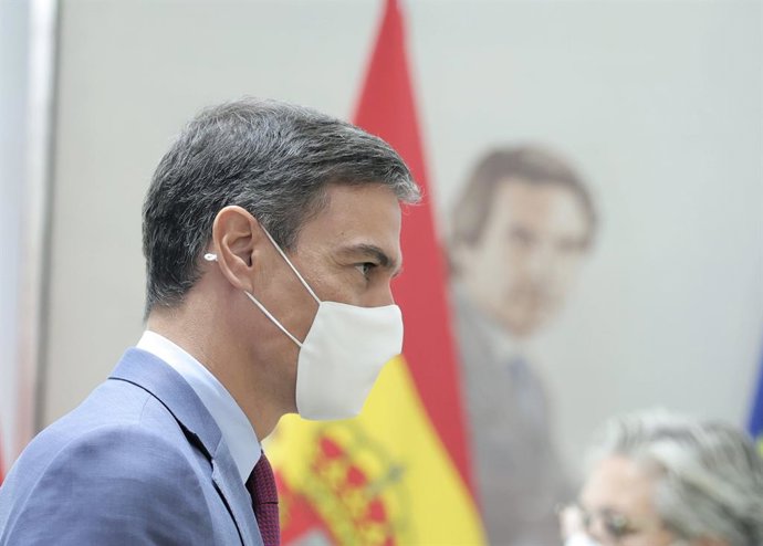 El presidente del Gobierno, Pedro Sánchez, durante su reunión  con el primer ministro de la República de Albania, en el Palacio de la Moncloa, a 4 de octubre de 2021, en Madrid, (España). La visita de Rama se produce en vísperas de la Cumbre UE-Balcanes